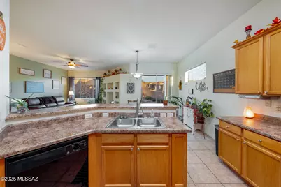 10467 S Drifter Ranch Place, Vail, AZ 85641 - Photo 7