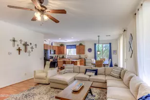 2210 E Eager Dr, Green Valley, AZ 85614 - Photo 9