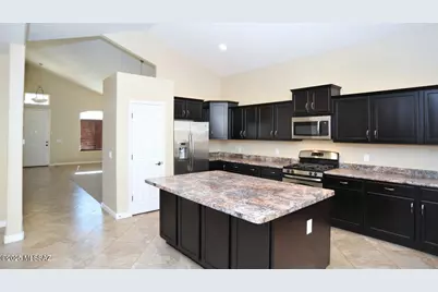 8288 W Canvasback Lane, Tucson, AZ 85757 - Photo 9