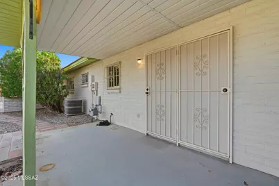 1041 S Abrego Drive, Green Valley, AZ 85614 - Photo 33