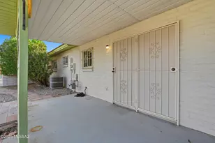 1041 S Abrego Dr, Green Valley, AZ 85614 - Photo 33