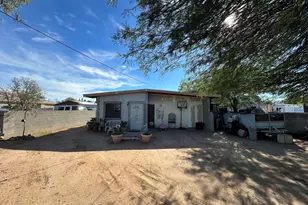 426 E Blacklidge Dr, Tucson, AZ 85705 - Photo 1