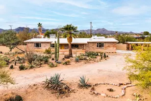 3205 N View Crest Dr, Tucson, AZ 85745 - Photo 1