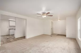 6810 W Kay Lynn Dr, Tucson, AZ 85735 - Photo 7