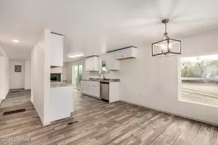 6810 W Kay Lynn Dr, Tucson, AZ 85735 - Photo 9