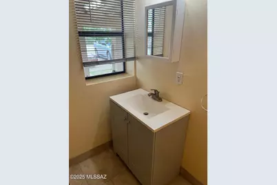 345 E Teton Road #2, Tucson, AZ 85756 - Photo 11