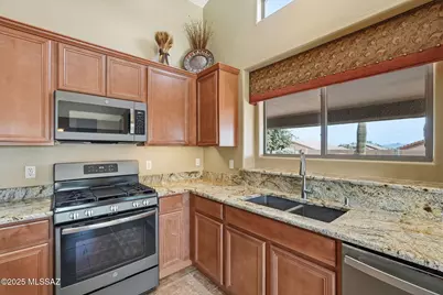 1570 N Rio Bonito, Green Valley, AZ 85614 - Photo 19