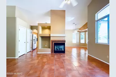 297 E Desert Golf Place, Tucson, AZ 85737 - Photo 15