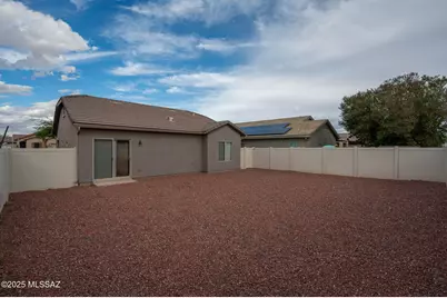 20897 E Founders Road, Red Rock, AZ 85145 - Photo 5