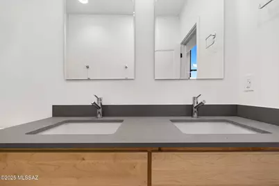 25 W Lalo Way, Tucson, AZ 85701 - Photo 17