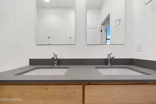 25 W Lalo Way, Tucson, AZ 85701 - Photo 17