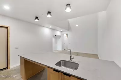 25 W Lalo Way, Tucson, AZ 85701 - Photo 9