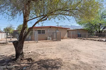 802 E Graybill Drive, Tucson, AZ 85719 - Photo 31
