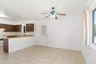 802 E Graybill Dr, Tucson, AZ 85719 - Photo 5