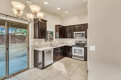 7555 E Majestic Palm Lane, Tucson, AZ 85756 - Photo 23