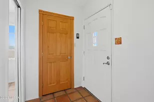 3660 W Lost Horizon Dr, Tucson, AZ 85745 - Photo 7