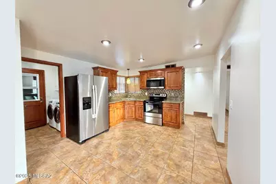 9430 E 30th Street, Tucson, AZ 85710 - Photo 15