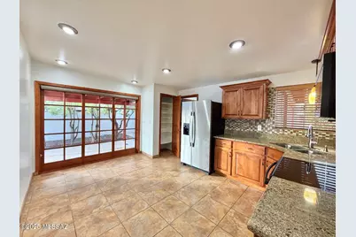9430 E 30th Street, Tucson, AZ 85710 - Photo 17