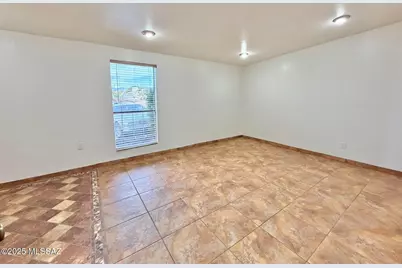 9430 E 30th Street, Tucson, AZ 85710 - Photo 29