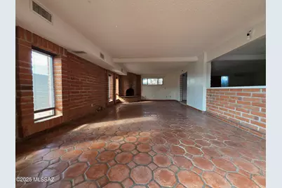 8438 E 5th Street, Tucson, AZ 85710 - Photo 17