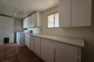 8438 East 5th Street, Tucson, AZ 85710 - Photo 29