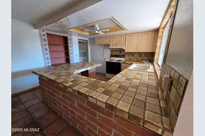 8438 E 5th Street, Tucson, AZ 85710 - Photo 15