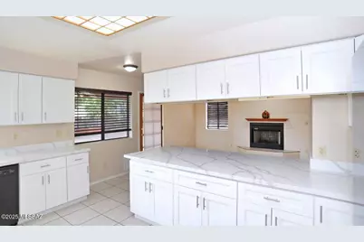 6049 N Reliance Drive, Tucson, AZ 85704 - Photo 13