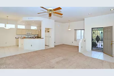 14035 N Biltmore Drive, Oro Valley, AZ 85755 - Photo 3