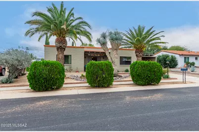 212 E La Espina, Green Valley, AZ 85614 - Photo 3