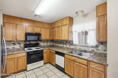 3125 S Doucette Lane, Tucson, AZ 85713 - Photo 11