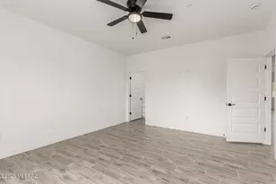 9035 W Bruce St, Tucson, AZ 85735 - Photo 17