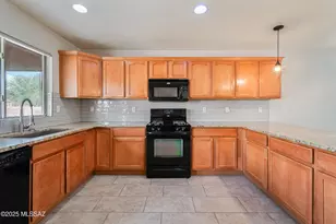 11838 W Thomas Arron Dr, Marana, AZ 85653 - Photo 21