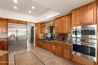 8513 N Nob Hill Drive, Tucson, AZ 85742 - Photo 17