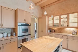 3825 N Mountain Cove Dr, Tucson, AZ 85750 - Photo 3