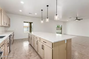 12636 N Hendricks Dr, Marana, AZ 85653 - Photo 13