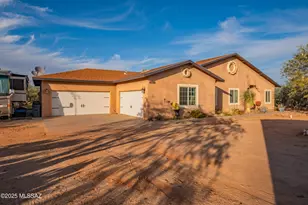 7530 W Bucking Horse Rd, Sahuarita, AZ 85629 - Photo 5