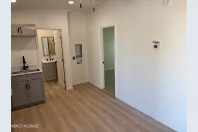 326 E Prince Road #3, Tucson, AZ 85705 - Photo 5