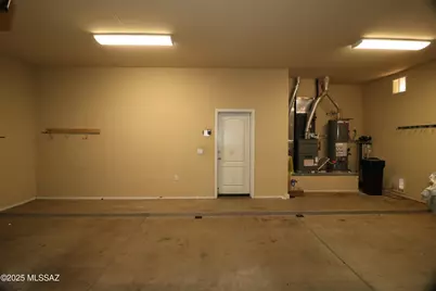 8222 N Sombrero Point Drive, Tucson, AZ 85743 - Photo 33