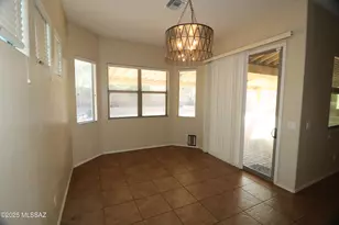 8222 N Sombrero Point Dr, Tucson, AZ 85743 - Photo 13