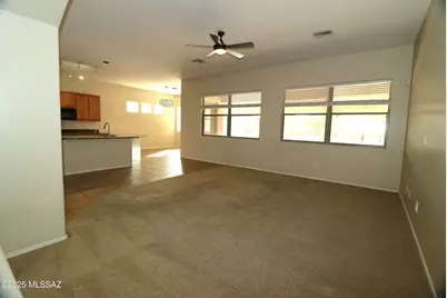 8222 N Sombrero Point Drive, Tucson, AZ 85743 - Photo 5