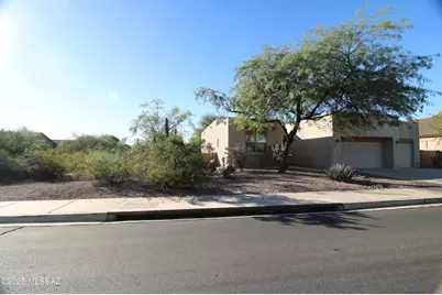 8222 N Sombrero Point Drive, Tucson, AZ 85743 - Photo 3
