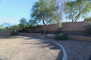 8222 N Sombrero Point Dr, Tucson, AZ 85743 - Photo 31