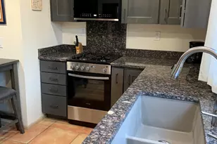 136 W Camino Alameda, Green Valley, AZ 85614 - Photo 11