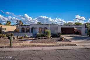 442 N Bull Run Dr, Tucson, AZ 85748 - Photo 1