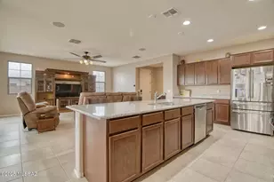 10202 E Civano Wash Trail, Tucson, AZ 85747 - Photo 9