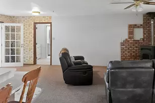 13168 S Hawk Ln, Pearce, AZ 85625 - Photo 9