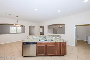 7805 E Treetop Rd, Tucson, AZ 85756 - Photo 9