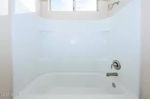 7805 E Treetop Rd, Tucson, AZ 85756 - Photo 17