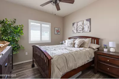 10904 W Claxton Drive, Marana, AZ 85653 - Photo 15