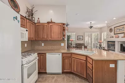 63692 E Vacation Drive, Tucson, AZ 85739 - Photo 11